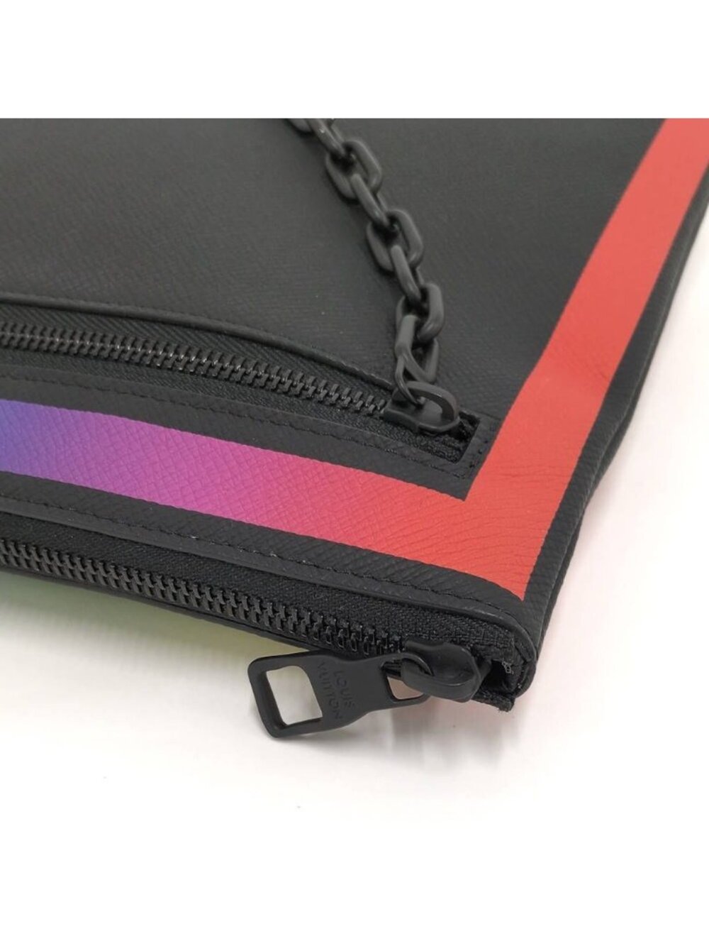 Louis Vuitton Pochette Clutch Taiga Rainbow - Picture 6 of 10